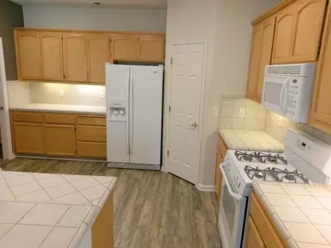 1020 Hillsdale Ct, Redding, CA 96003 photo 6