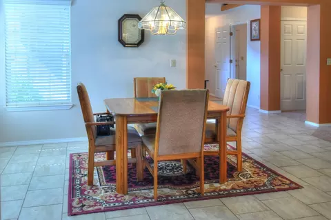 570 Martinique Cir, Redding, CA 96003 photo 9