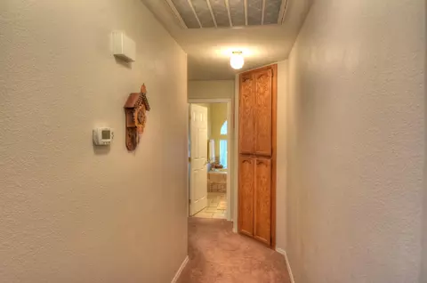 570 Martinique Cir, Redding, CA 96003 photo 20