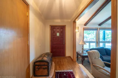20186 Woodcrest Dr, Redding, CA 96002 photo 8