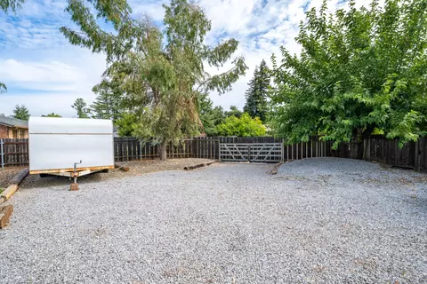20186 Woodcrest Dr, Redding, CA 96002 photo 53