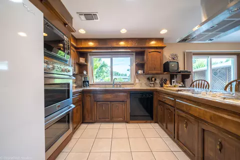 20186 Woodcrest Dr, Redding, CA 96002 photo 24