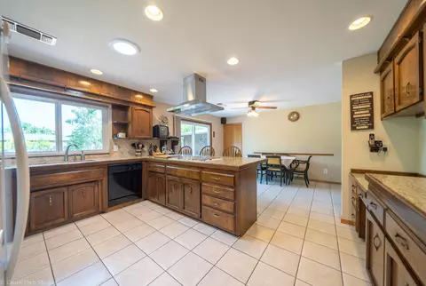 20186 Woodcrest Dr, Redding, CA 96002 photo 18