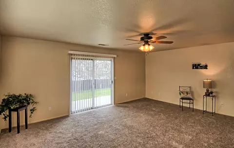 3772 Wolverine Dr, Redding, CA 96001 photo 6