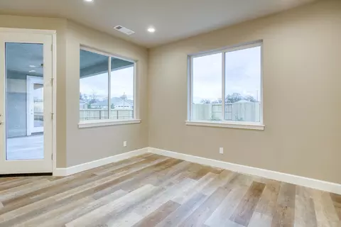 1191 Hancock Dr, Redding, CA 96003 photo 12