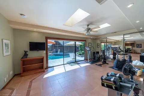 3737 Sunflower Dr, Redding, CA 96001 photo 8