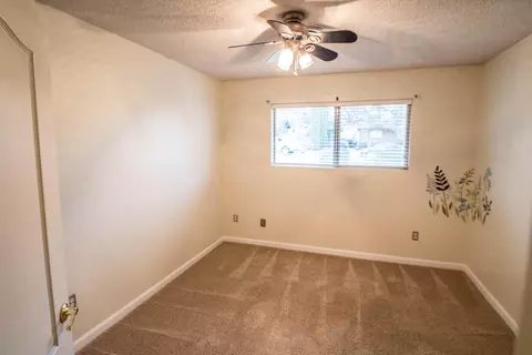 2913 Hawn Ave, Redding, CA 96002 photo 22