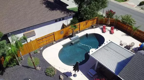 4597 Blue Creek Dr, Redding, CA 96002 photo 2