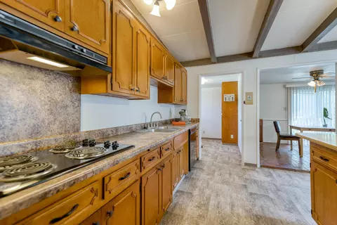 2895 Fairway Ave, Redding, CA 96002 photo 8