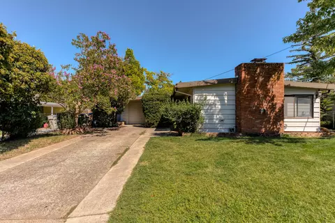 2895 Fairway Ave, Redding, CA 96002 photo 1