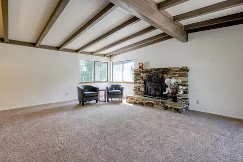 2895 Fairway Ave, Redding, CA 96002 photo 2