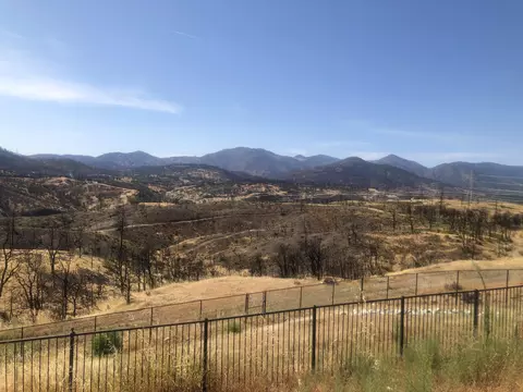 4891 Ferrington Ct, Redding, CA 96003 photo 3