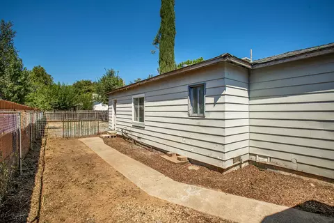 5570 Willow Rd, Redding, CA 96001 photo 18