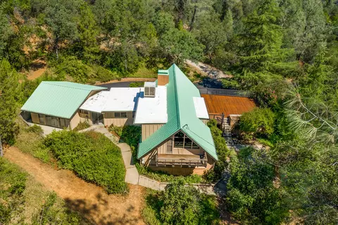 17823 Press Rd, Redding, CA 96003 photo 29