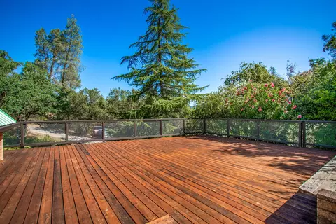 17823 Press Rd, Redding, CA 96003 photo 6