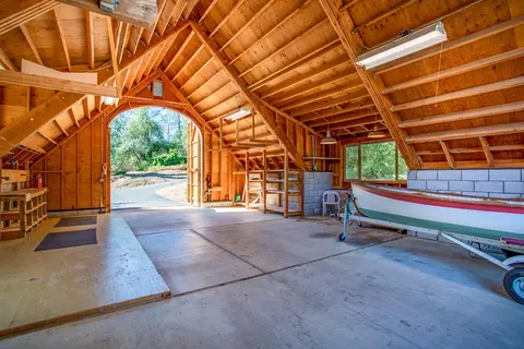 17823 Press Rd, Redding, CA 96003 photo 5