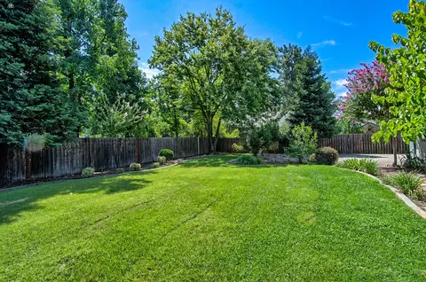 319 Elk Dr, Redding, CA 96003 photo 39