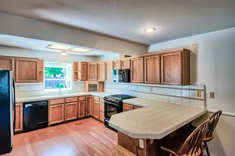 319 Elk Dr, Redding, CA 96003 photo 7
