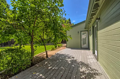 319 Elk Dr, Redding, CA 96003 photo 40