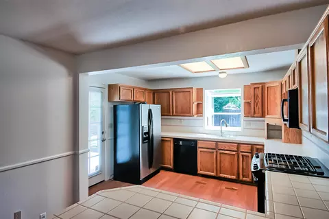 319 Elk Dr, Redding, CA 96003 photo 10