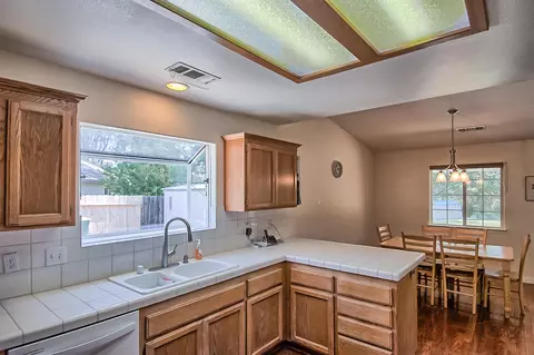 3009 Warbler Ct, Redding, CA 96001 photo 8
