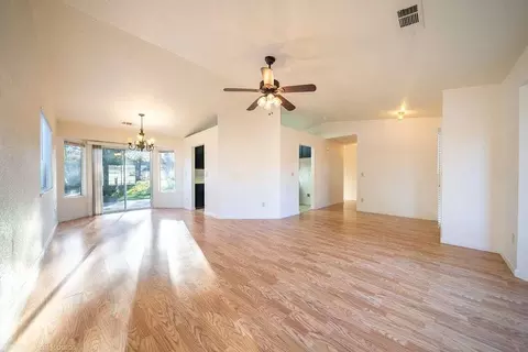 1439 Wingsetter Way, Redding, CA 96003 photo 4