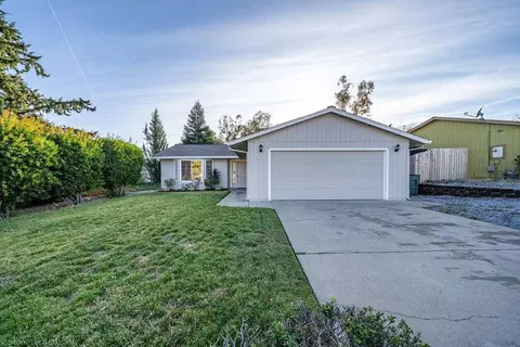 1439 Wingsetter Way, Redding, CA 96003 photo 2
