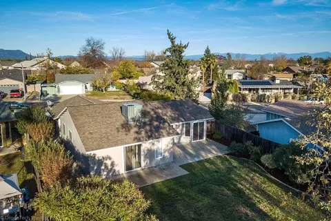 1439 Wingsetter Way, Redding, CA 96003 photo 14