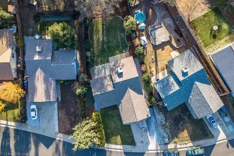 1439 Wingsetter Way, Redding, CA 96003 photo 12