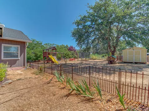 16917 Ski Way, Redding, CA 96003 photo 31