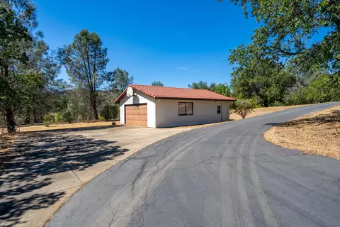 15860 Macleod Dr, Redding, CA 96001 photo 18