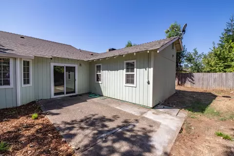 1678 Galaxy Way, Redding, CA 96002 photo 16