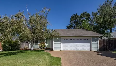 1678 Galaxy Way, Redding, CA 96002 photo 1