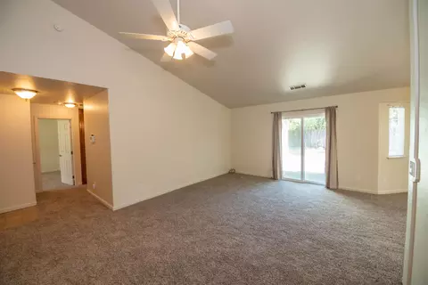 1678 Galaxy Way, Redding, CA 96002 photo 7