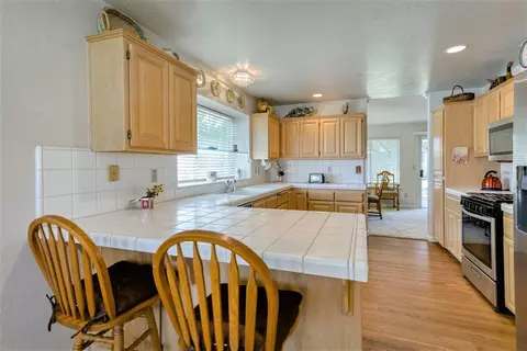 3813 Siskiyou St, Redding, CA 96001 photo 6