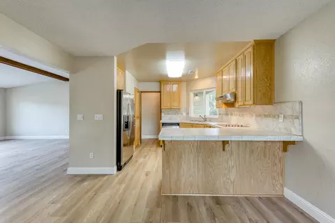 6925 Creekside St, Redding, CA 96001 photo 11