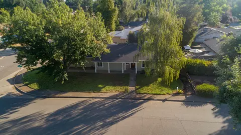 6925 Creekside St, Redding, CA 96001 photo 32