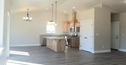 11363 Menlo Way, Redding, CA 96003 photo 9