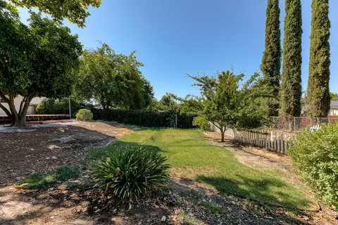 2434 Ramona Pl, Redding, CA 96002 photo 25