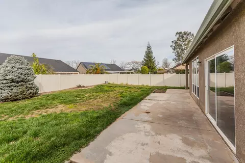2174 Cadjew St, Redding, CA 96003 photo 24