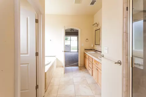 2174 Cadjew St, Redding, CA 96003 photo 11