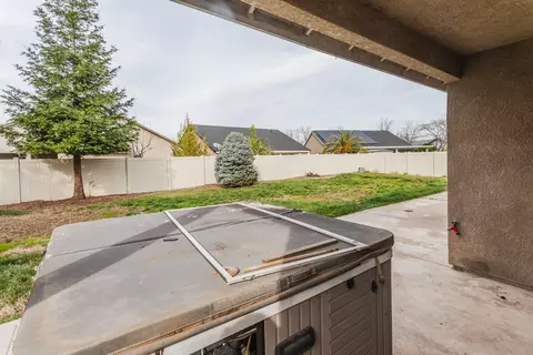 2174 Cadjew St, Redding, CA 96003 photo 23