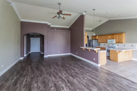 2174 Cadjew St, Redding, CA 96003 photo 3