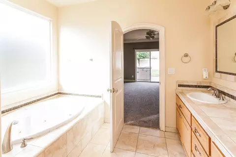 2174 Cadjew St, Redding, CA 96003 photo 12