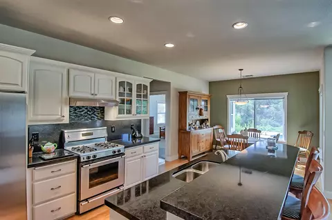 7383 Quiet Dr, Anderson, CA 96007 photo 14
