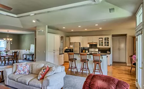 7383 Quiet Dr, Anderson, CA 96007 photo 11