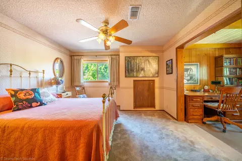 6251 Riverside Dr, Redding, CA 96001 photo 35