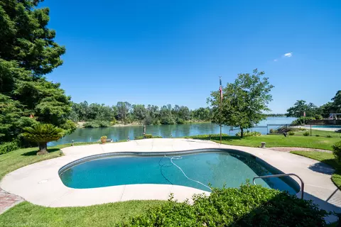 6251 Riverside Dr, Redding, CA 96001 photo 50