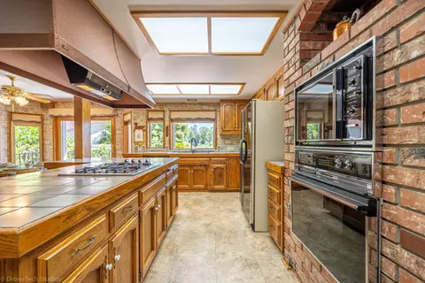 6251 Riverside Dr, Redding, CA 96001 photo 23