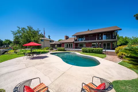 6251 Riverside Dr, Redding, CA 96001 photo 5